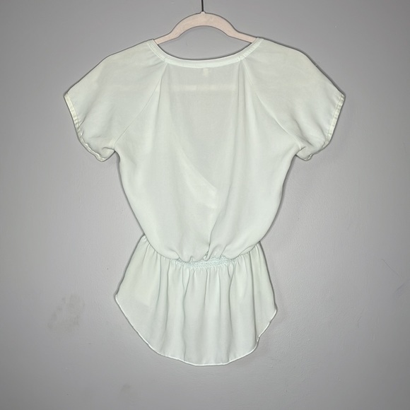 Wilfred Aritzia Short Sleeve Blouse - Picture 6 of 6